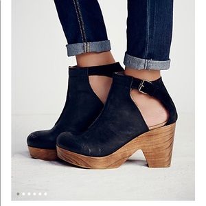 Free People Amber Orchard Clog in Black